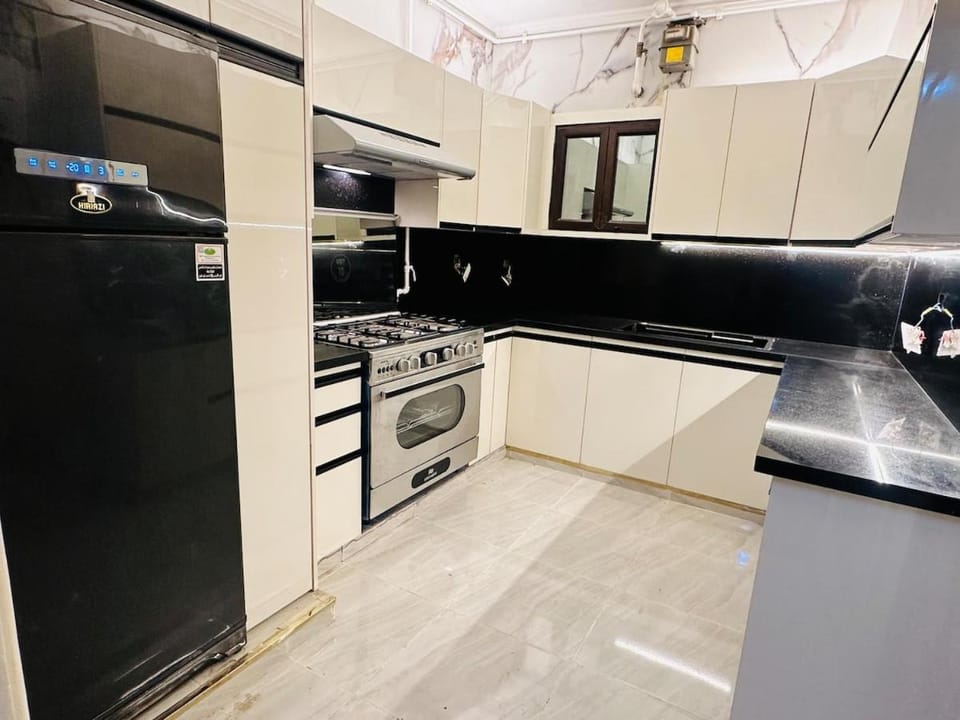 Premium American-Hosted 3BR-2BA - Airport Luxury Apartment in New Cairo City