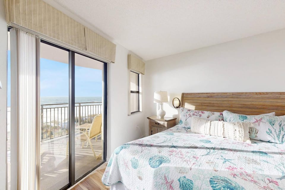 402 - Vistas on the Gulf House in Saint Pete Beach