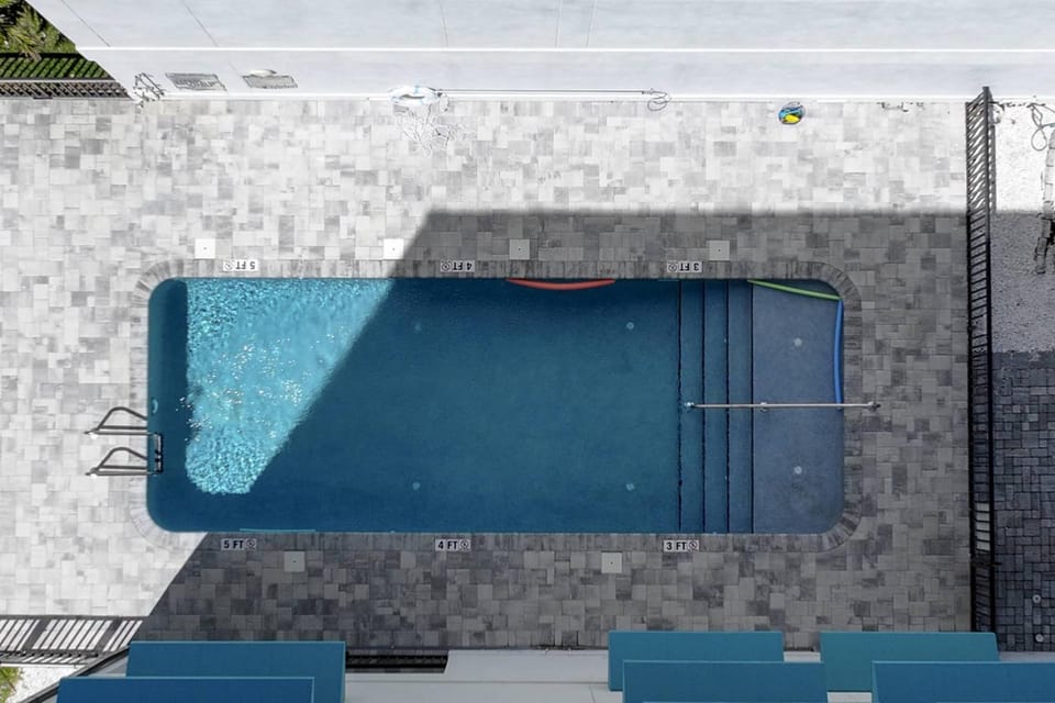 A1 - Azul Townhomes - Seahaven House in Redington Beach