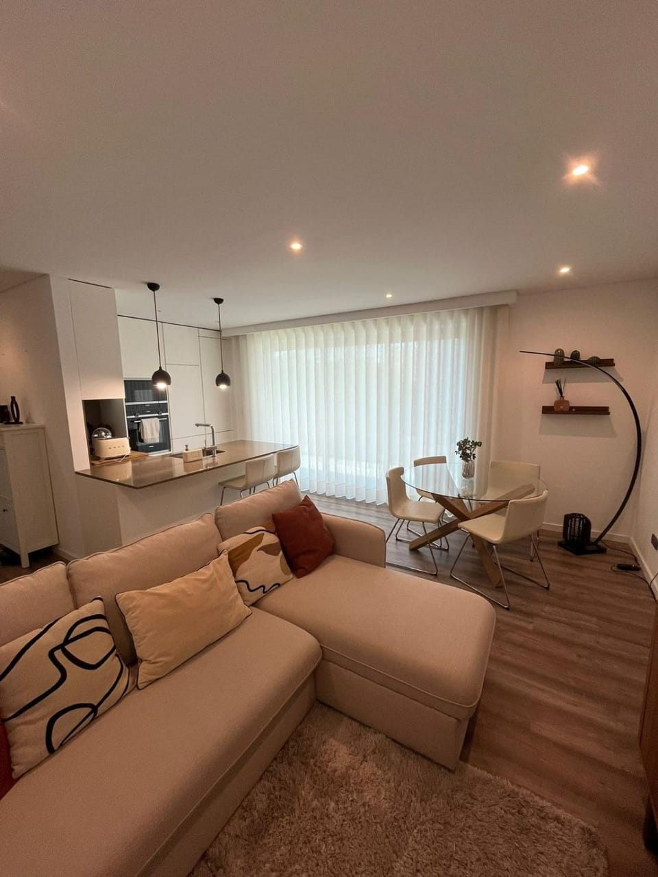 NEW Apartment, Sea Front & Shared Pool Apartment in Quarteira