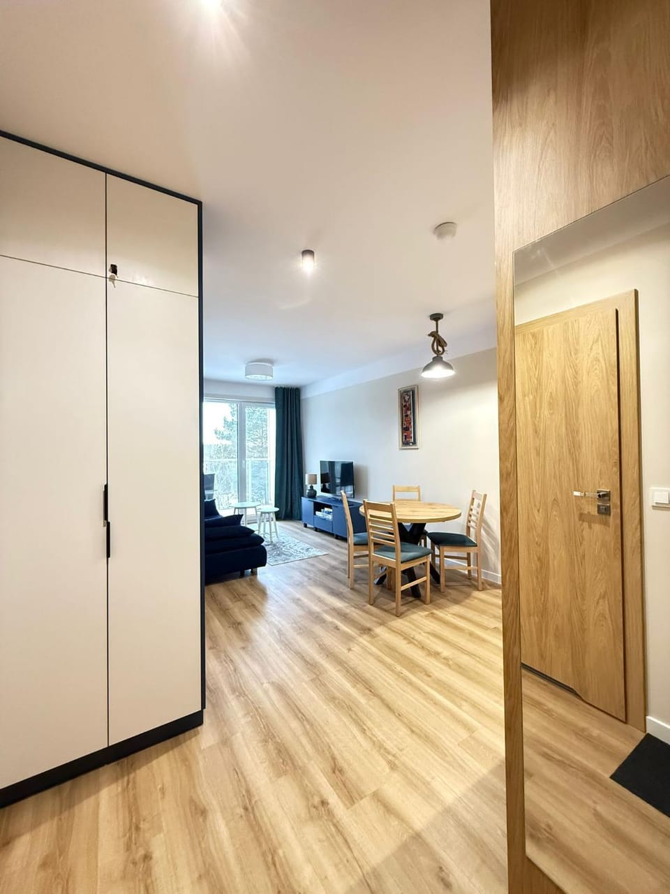 Kitchen or kitchenette, Living room, Seating area, Dining area, wardrobe