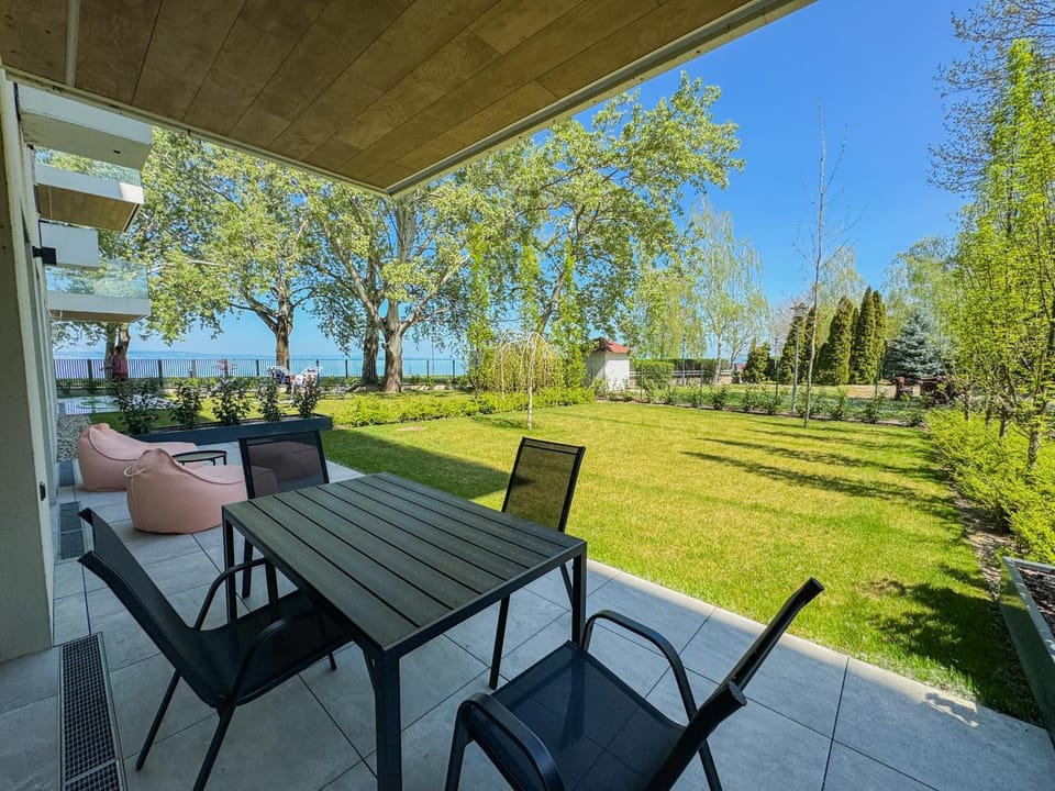 Silverbay Garden Apartement Apartment in Siófok