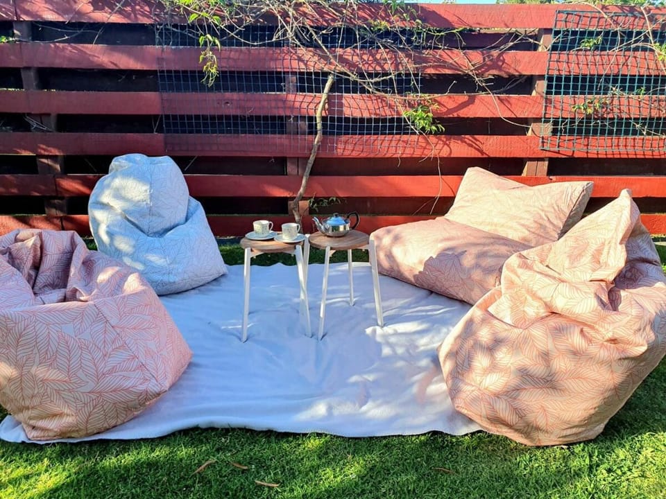 Garden, Seating area