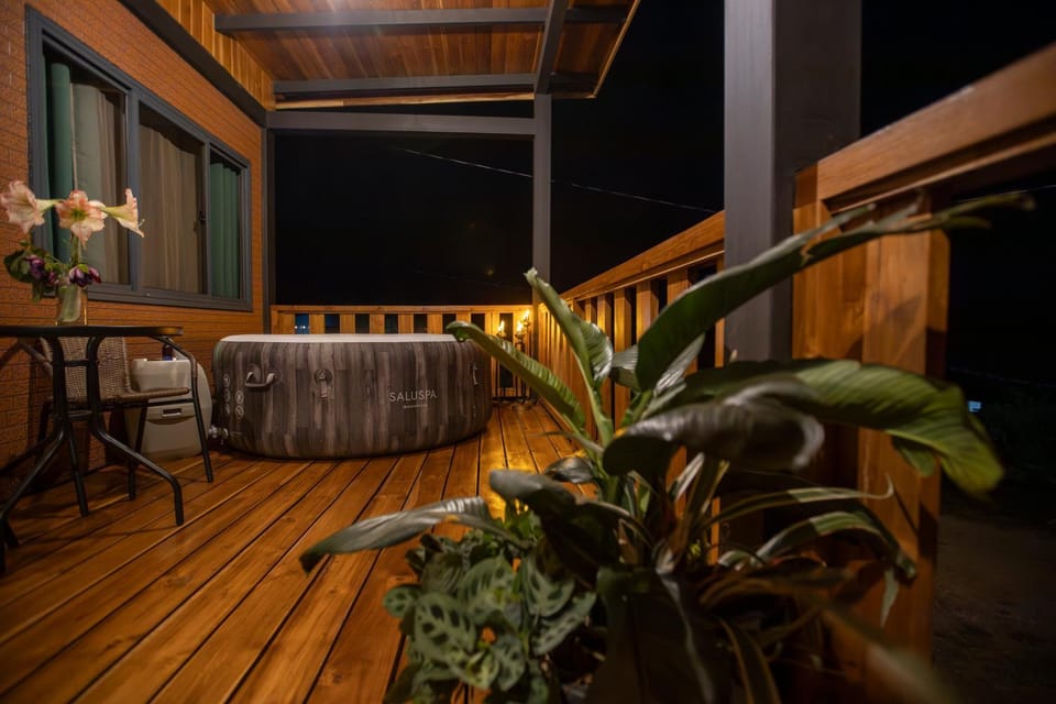 Cabaña Los Lirios Apartment in Monteverde