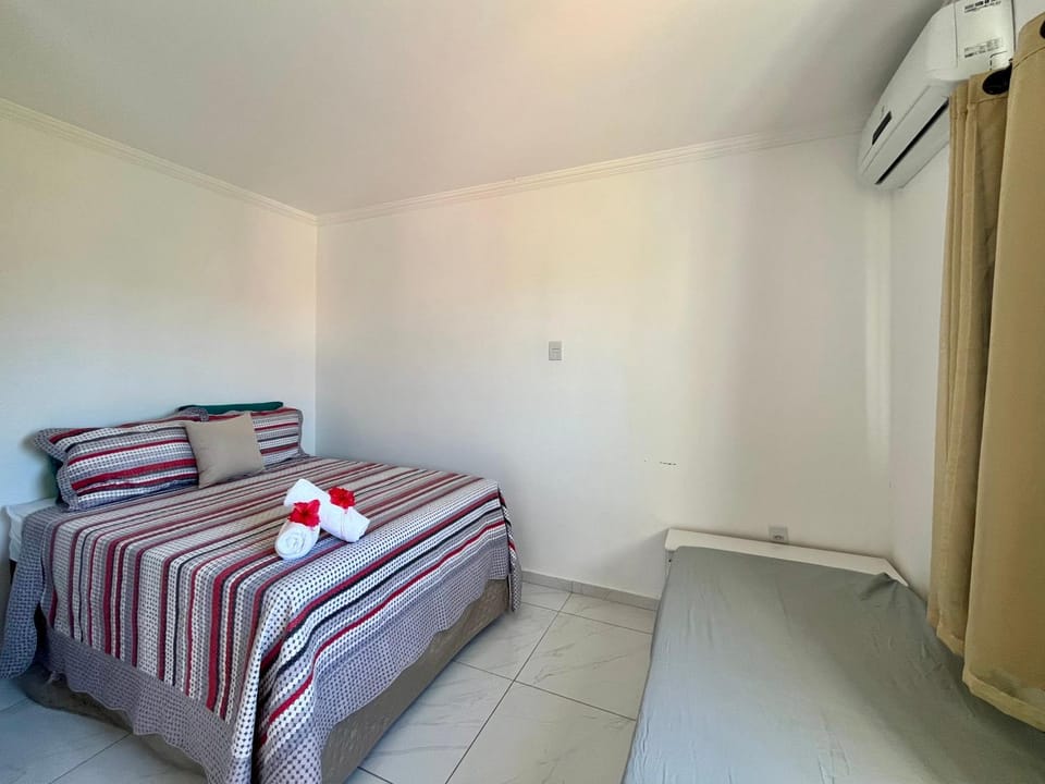 Bed, Photo of the whole room, Bedroom, air conditioner