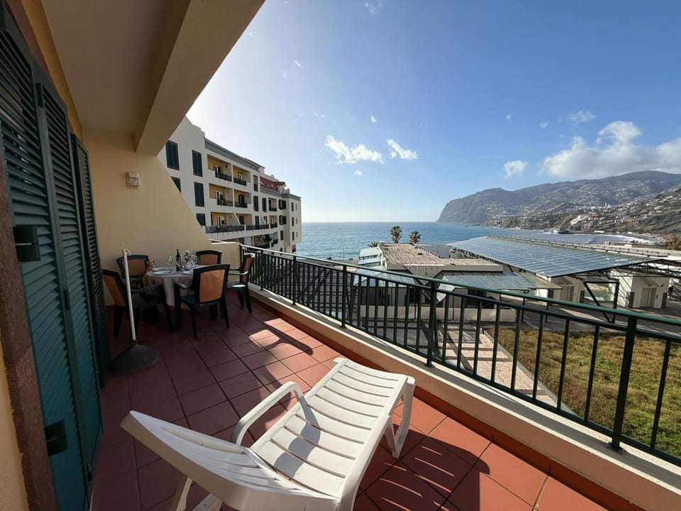 Property building, Day, Natural landscape, View (from property/room), Balcony/Terrace, Mountain view, Sea view