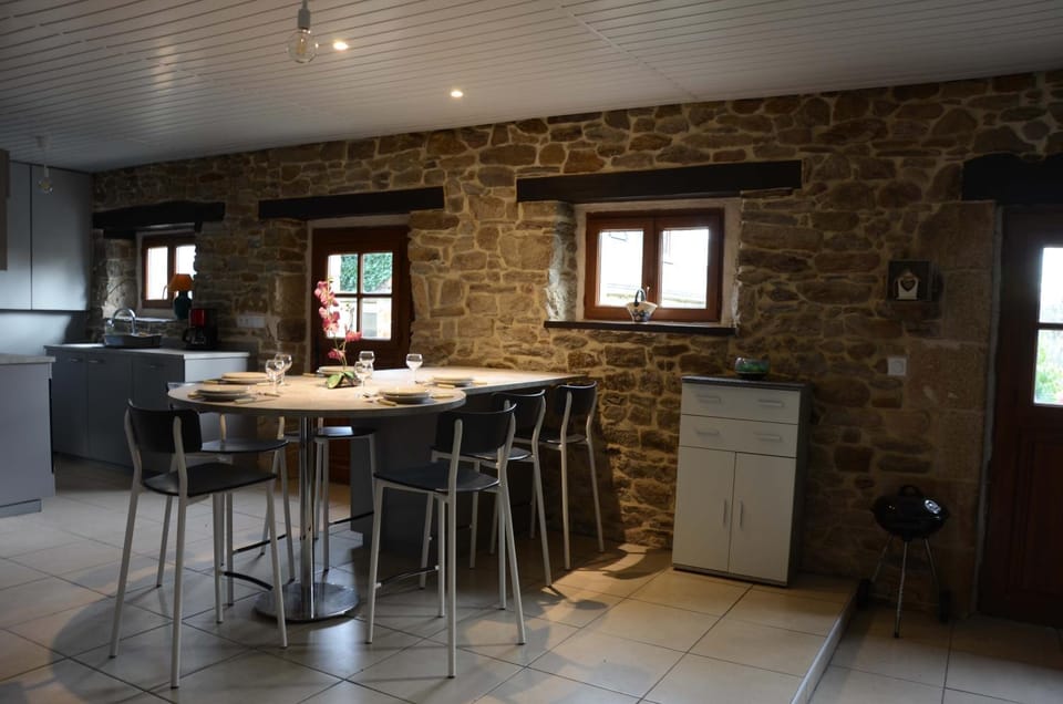 Gîte 5 personnes, possibilité Table d'hôtes le soir House in Finistere