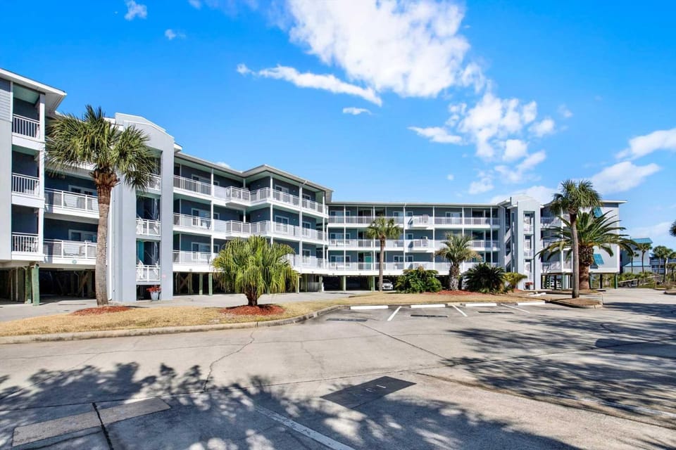 Bay View Villas Unit 204 House in Tybee Island