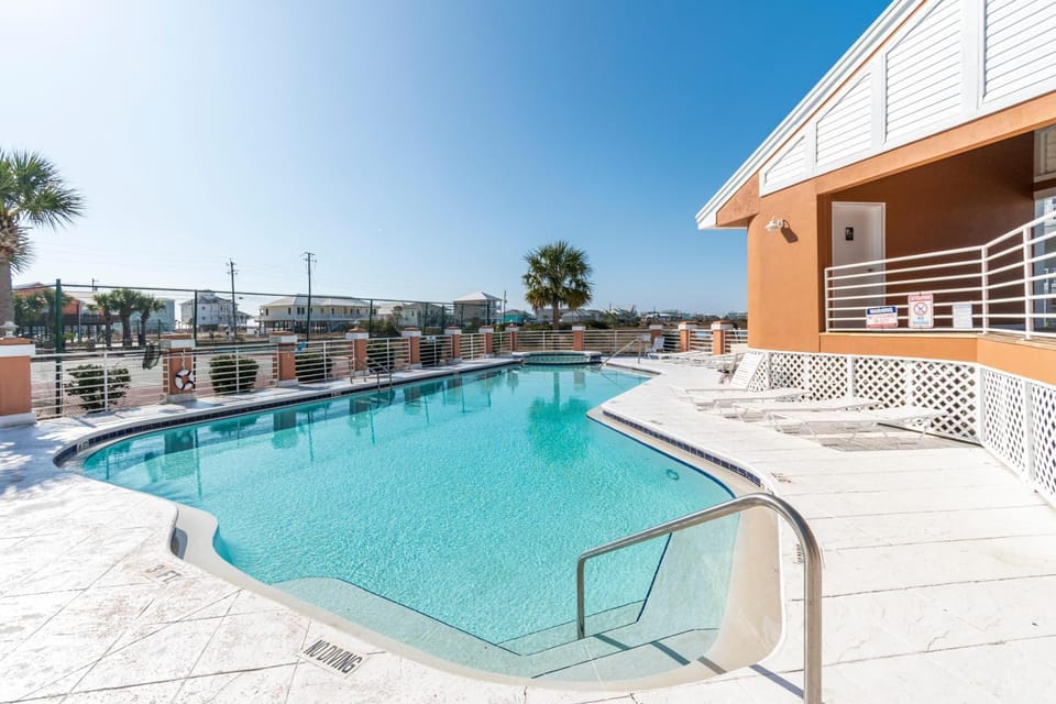 An Island in the Sun House in Pensacola Beach
