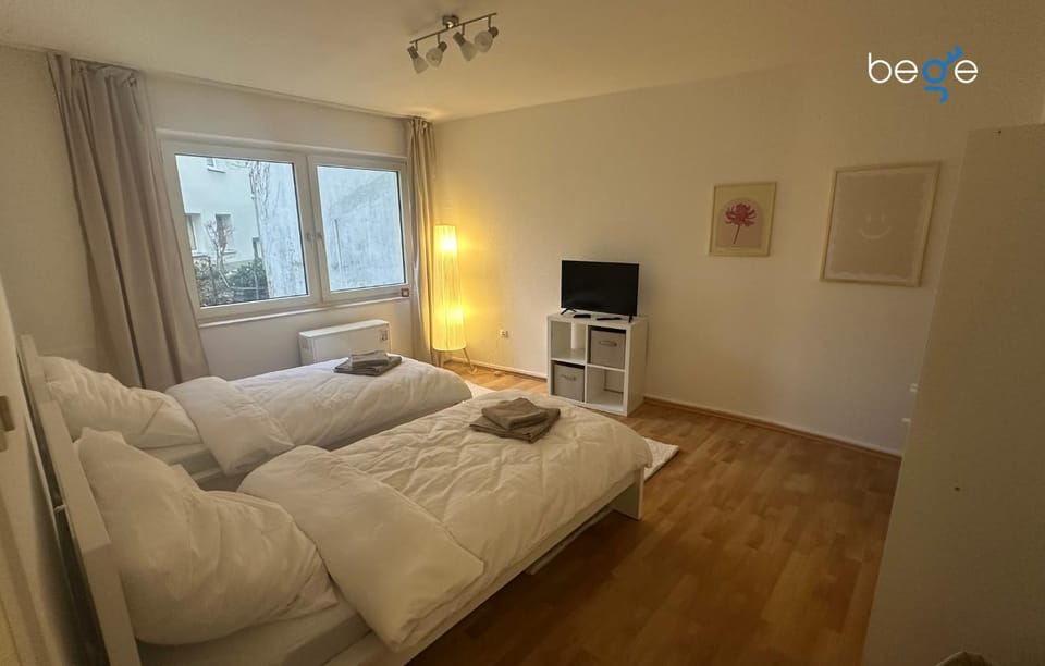 Photo of the whole room, Bedroom, heating, internet