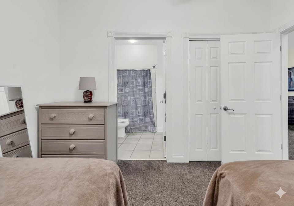 Bed, Bathroom, Bedroom
