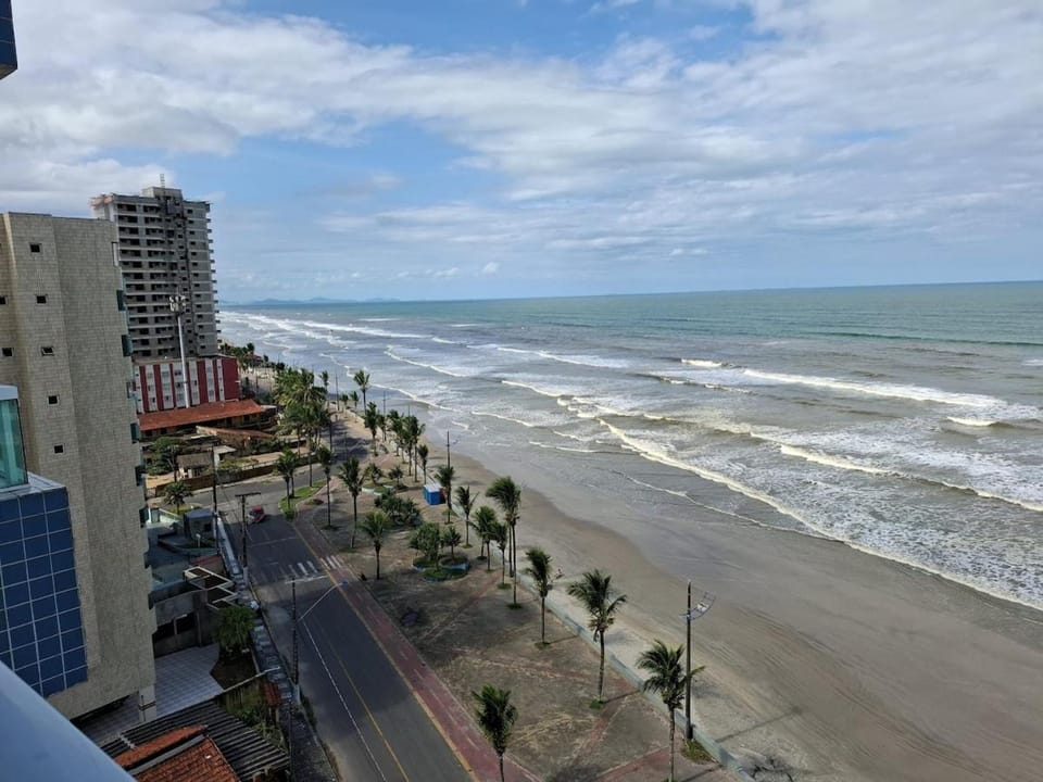 Nascente, 2 quartos Jardim Praia Grande, pe na areia Apartment in Itanhaém