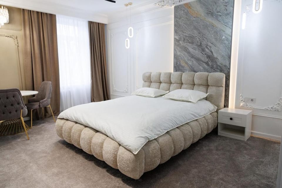Cozy Modern Flat in Heart of City Center Park Apartment in Chișinău