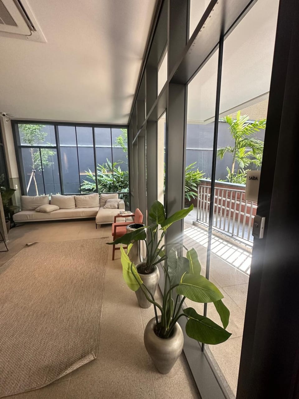 New Studio Downtown VISTA SP- Between Cafes and Subway Apartment in Sao Paulo City