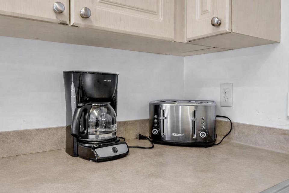 Coffee/tea facilities, Kitchen or kitchenette, toaster