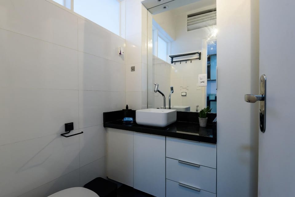 Studio 8min from Copacabana Beach | SQC 143E/1330 Apartment in Rio de Janeiro