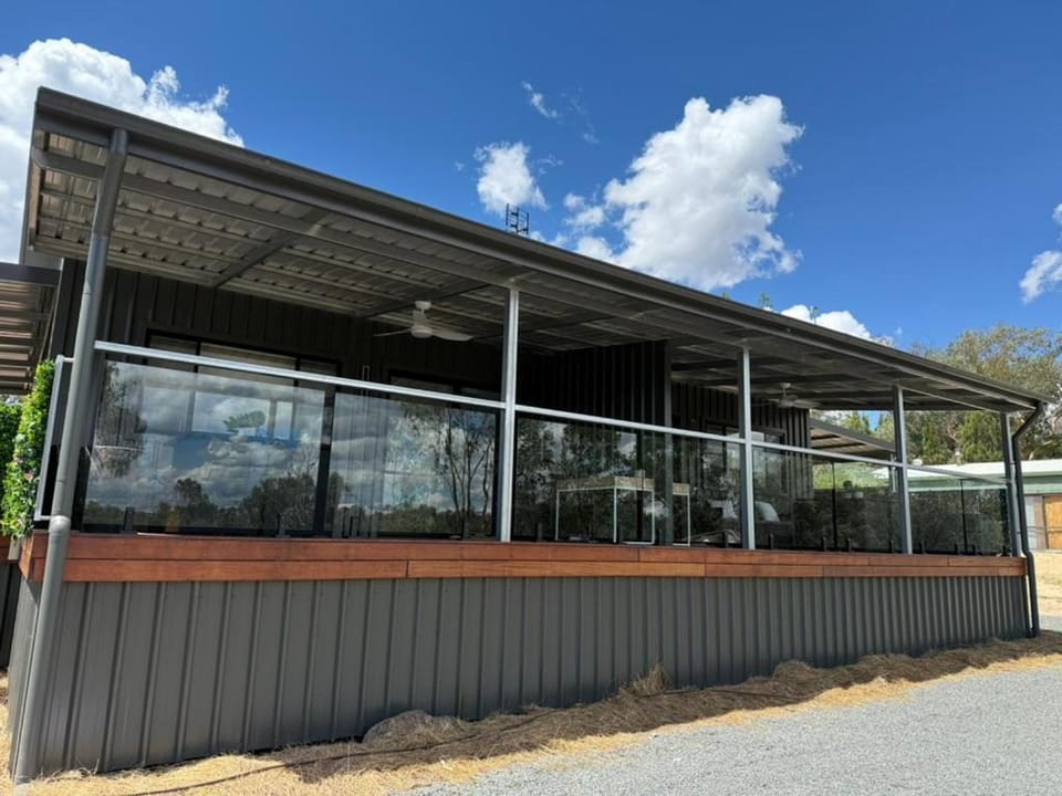 Banksia apartment - Escape to Serene Rural Bliss! Nature lodge in Inverell