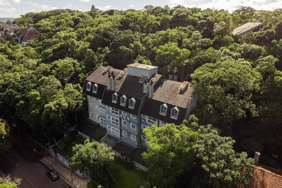 Residencial do Bosque 4 dorm by Achei Apartment in Gramado