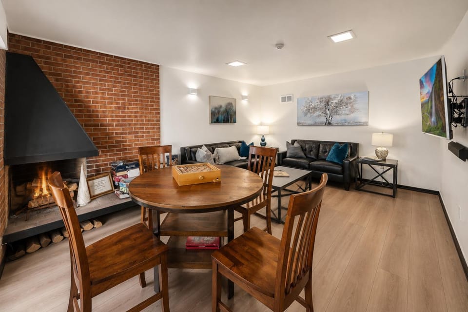 Old Town Condo Near CSU with Pool, Sauna, Gym and Bikes House in Fort Collins