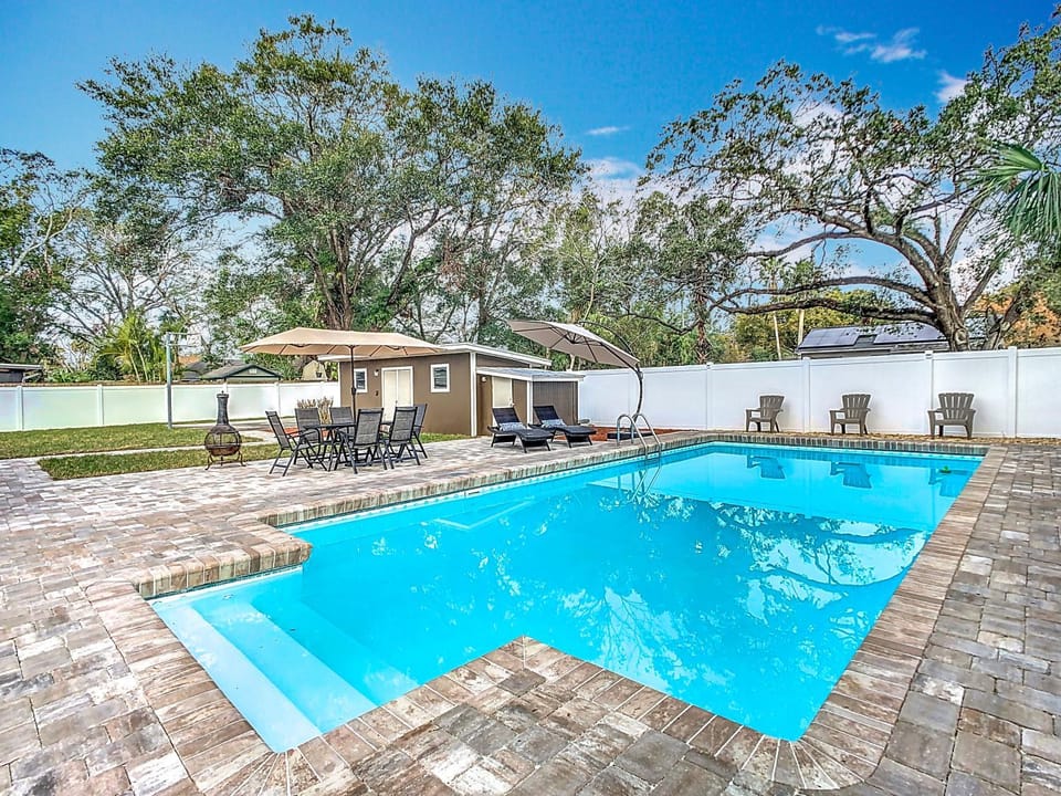 Patio, Summer, Pool view, Swimming pool, sunbed