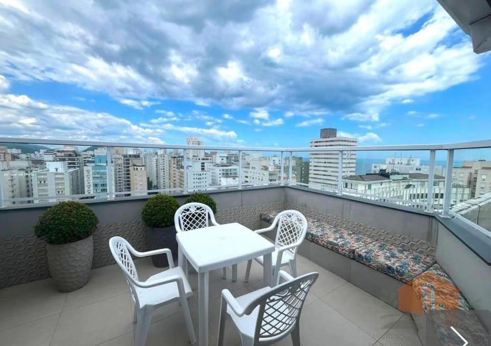Apartamento Pitangueiras - Esquina Mais Charmosa do Guarujá- Excelente Localização Apartment in State of São Paulo