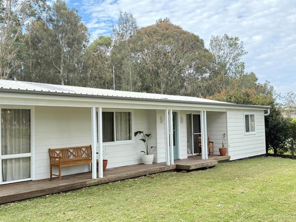 Sunbird Place House in Bawley Point
