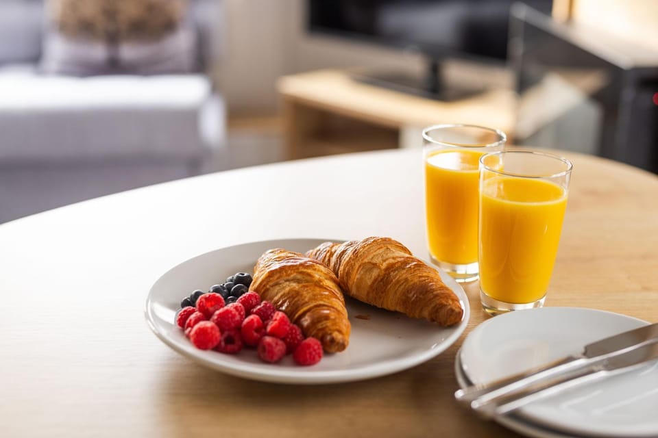 Food and drinks, Food, Breakfast, Continental breakfast, Drinks