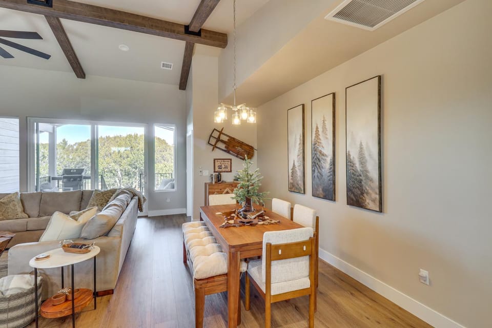 Show Low Home w/ Deck: Near Lake & Trails! House in Show Low