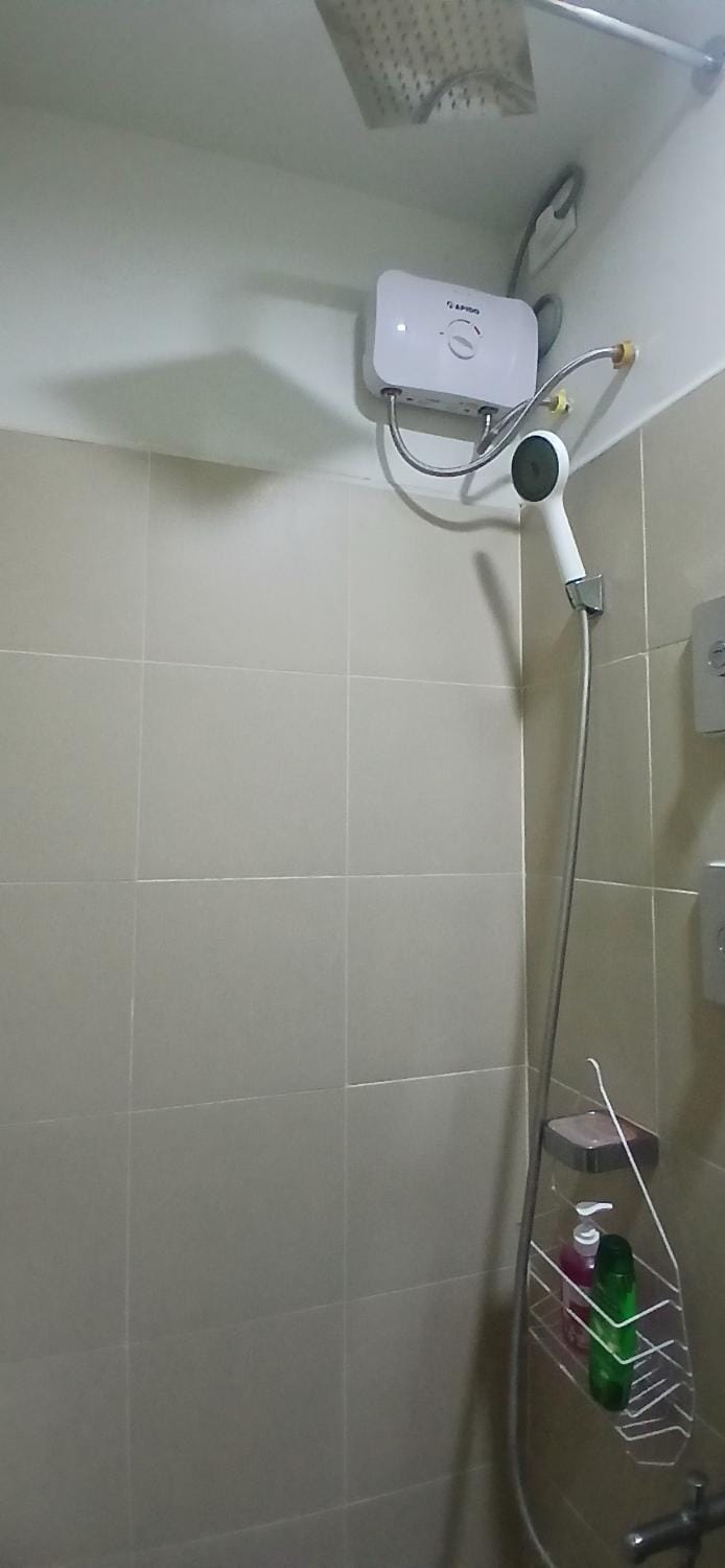 Shower, Bathroom, heating