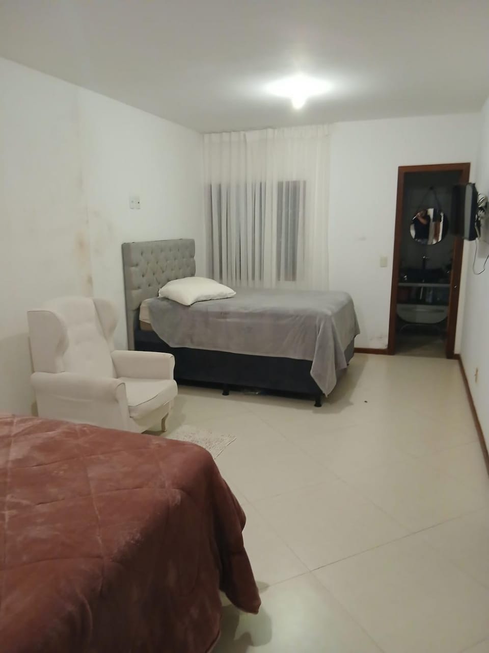 Linda casa com piscina, quiosque e churrasqueira a 150 metros da praia House in Guarapari