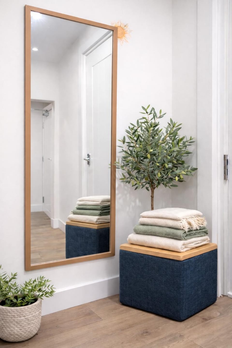 Bathroom, towels