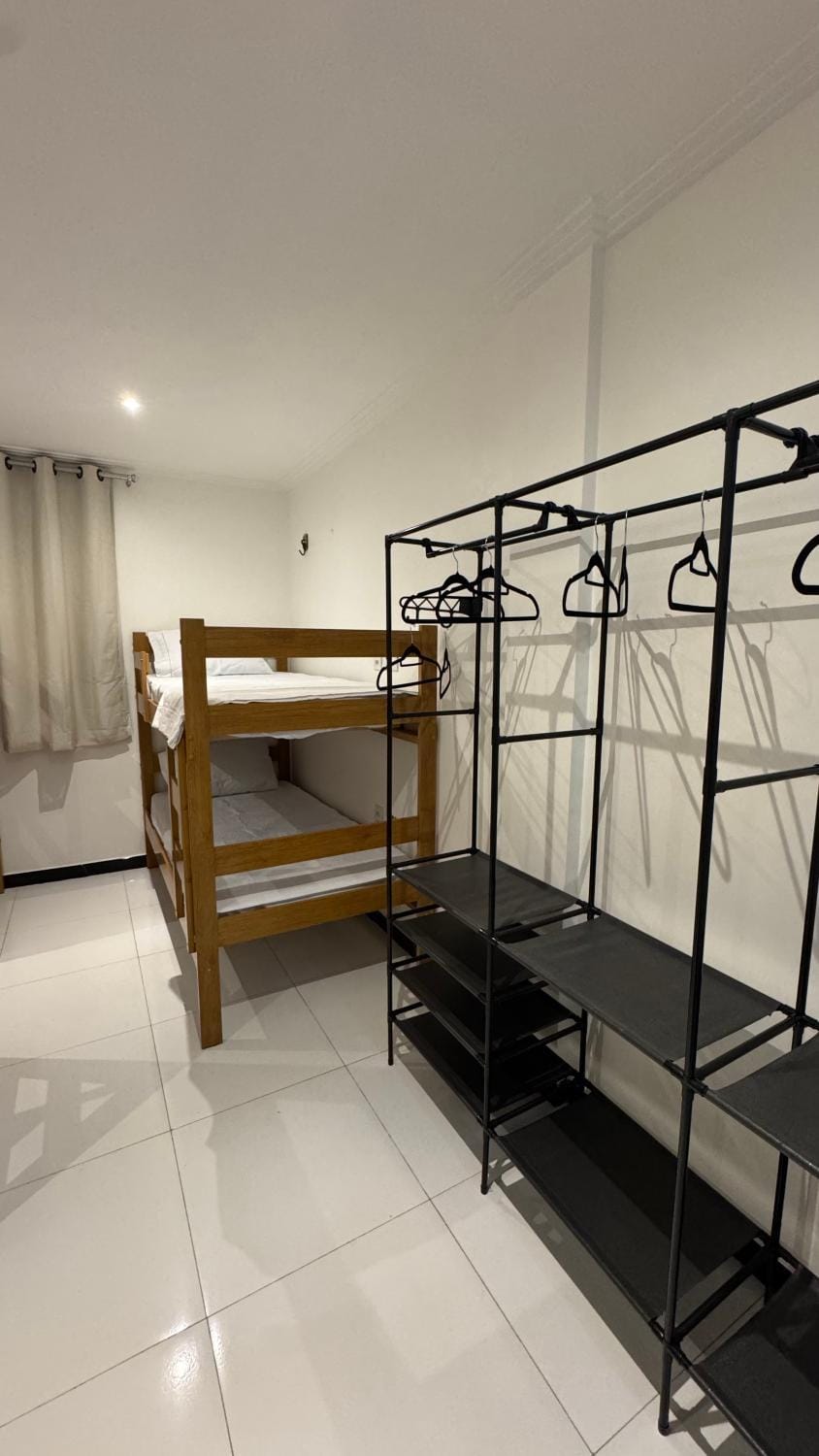 Bed, Bedroom, bunk bed