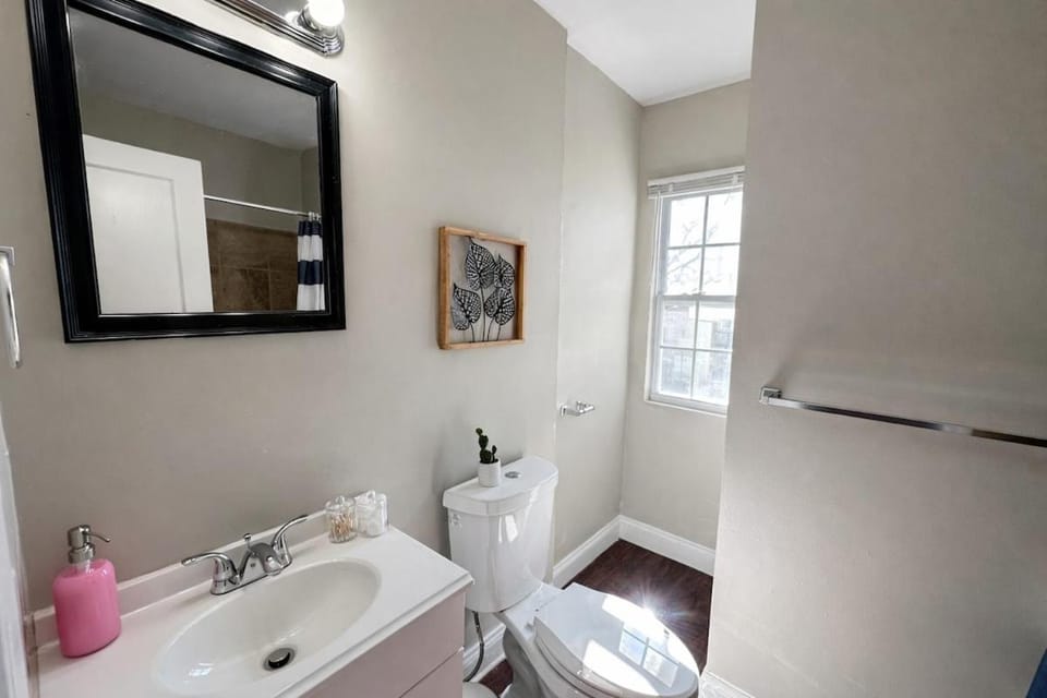 Birmingham 1BR Retreat with Parking Near UBA & Vulcan Park Apartment in Birmingham