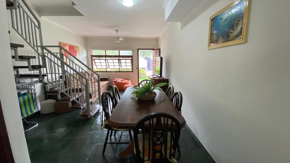 Casa em condomínio com piscina na Prainha House in Caraguatatuba