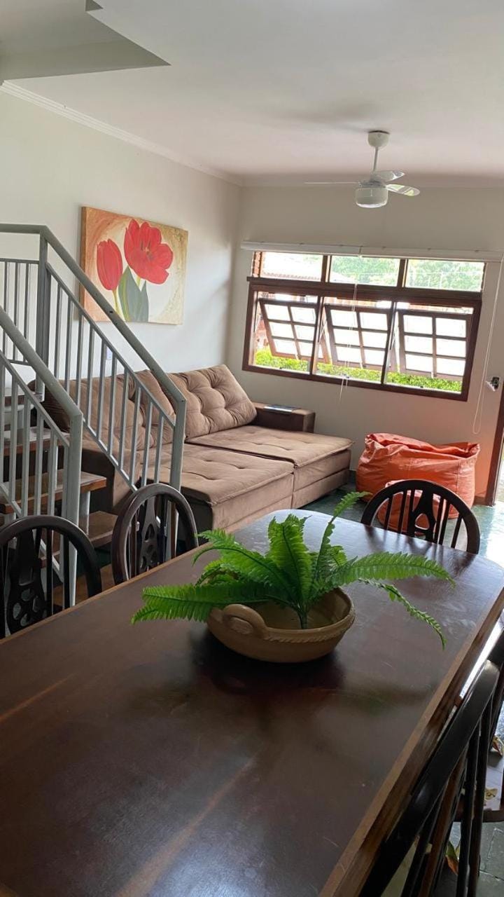 Casa em condomínio com piscina na Prainha House in Caraguatatuba