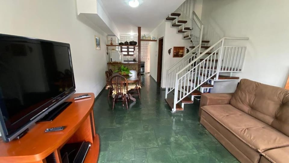 Casa em condomínio com piscina na Prainha House in Caraguatatuba