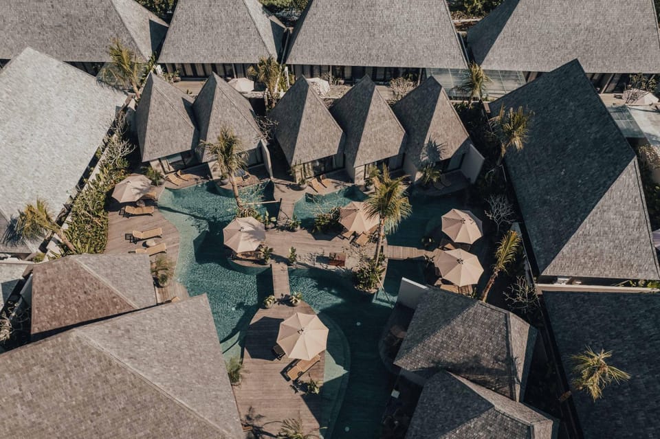 Day, People, Pool view, Swimming pool, group of guests, sunbed