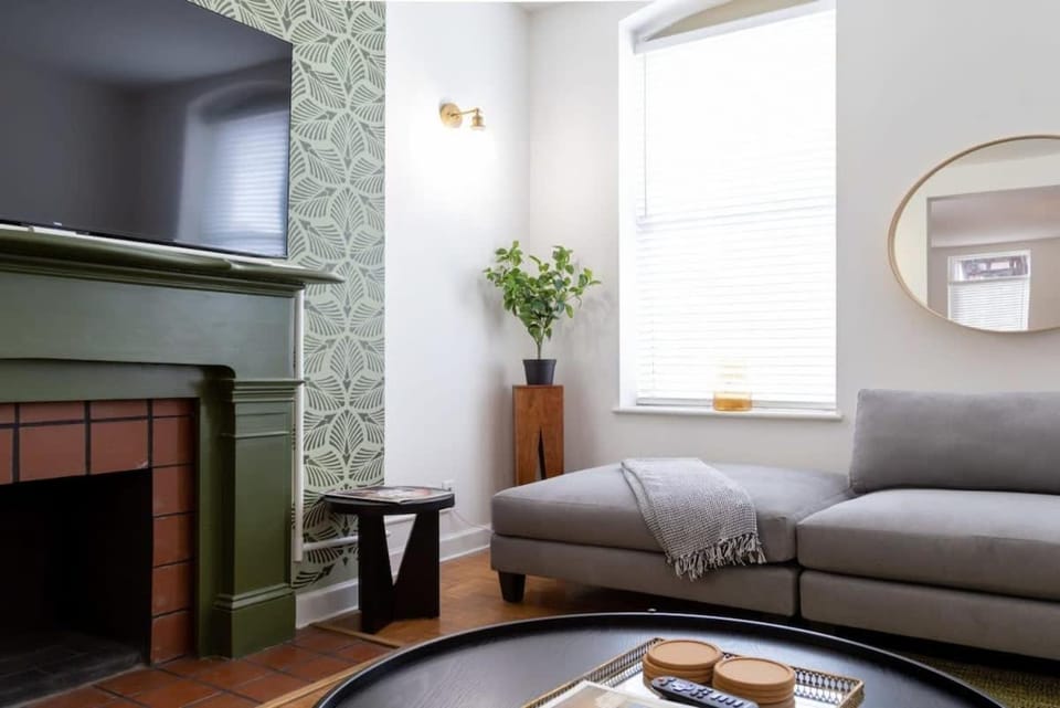 Spacious Haven near Busch ABODEbucks House in Saint Louis