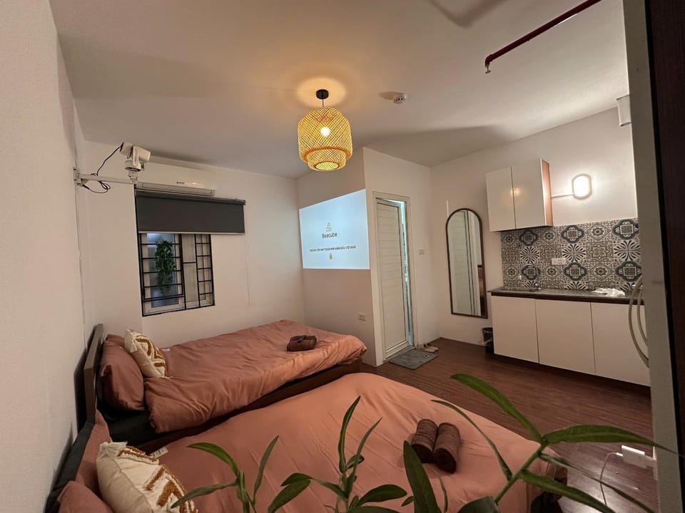 Bed, Kitchen or kitchenette, Photo of the whole room, Bedroom, towels