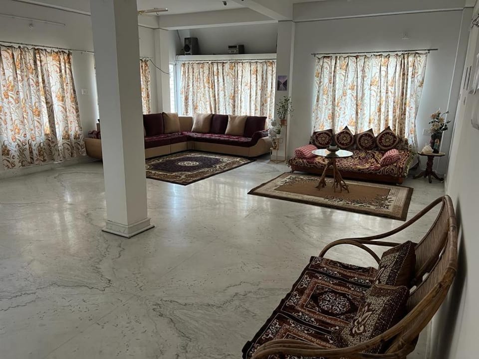 Pappu niwas House in West Bengal