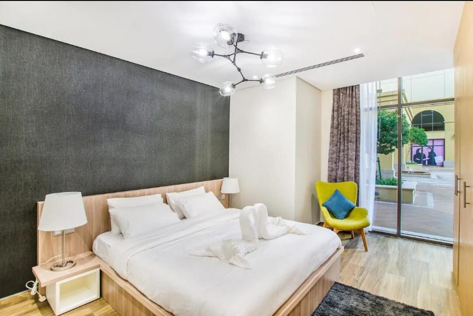 Free housekeeping visits during your stay - StayShort - Comfortable Marina 1BR Apartment for Families Apartment in Dubai