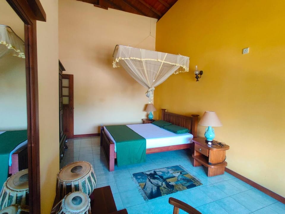 The Lake Road Residency House in Western Province