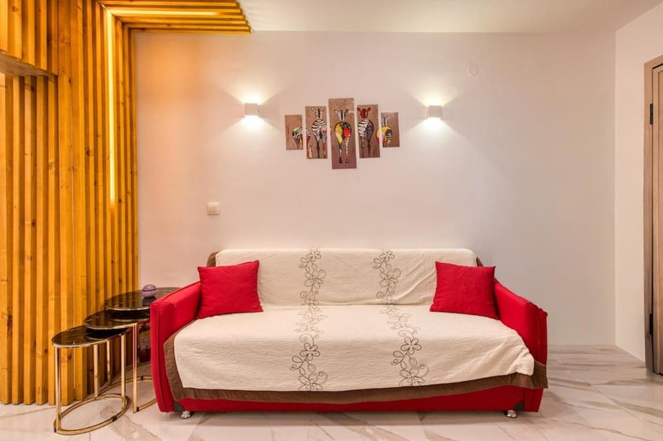 Thermaic Gulf Breeze Apartment - Sleeps 4 by ΜΡS Apartment in Thessaloniki
