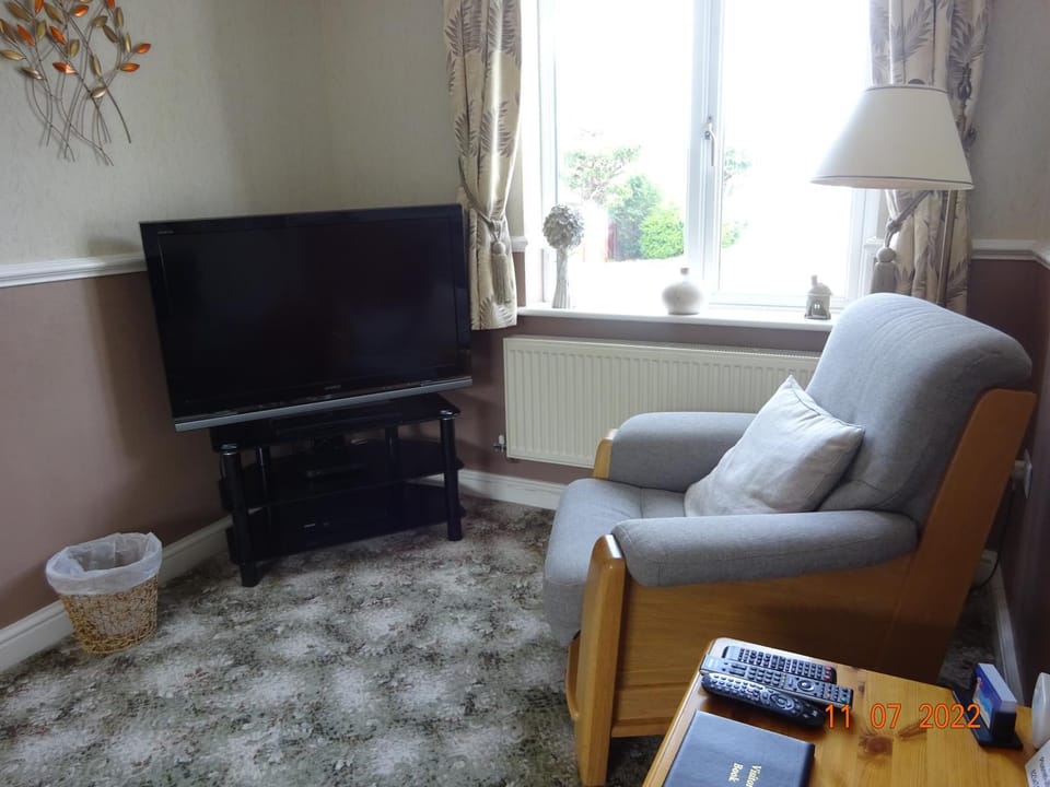 TV and multimedia, Seating area