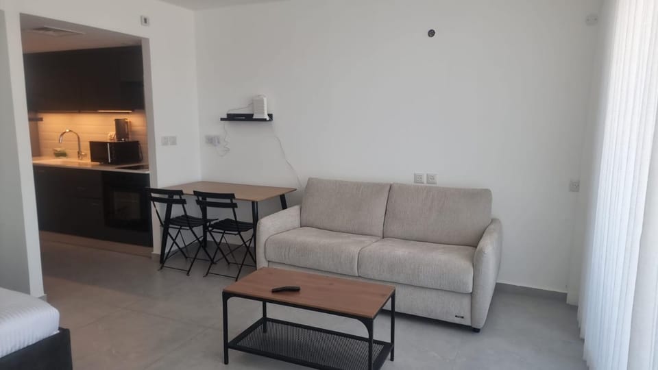 סי סייד אילת סוויטה משפחתית עם מרפסת Apartment in Eilat