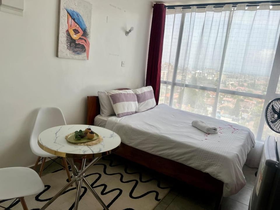 The White Dove Studio, a Luxury City Retreat overlooking JKIA Airport Apartment in Nairobi County