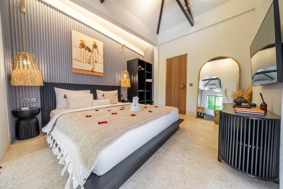 TV and multimedia, Bedroom, wardrobe