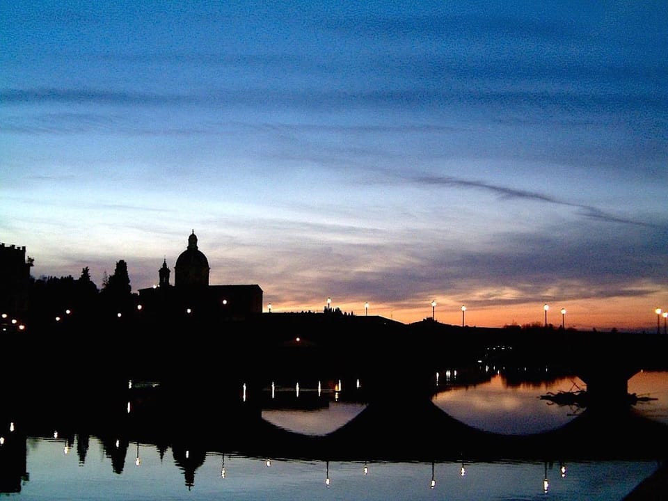 Neighbourhood, River view