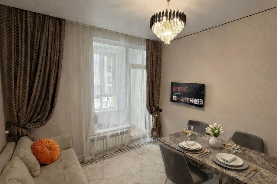 TV and multimedia, Seating area, Dining area