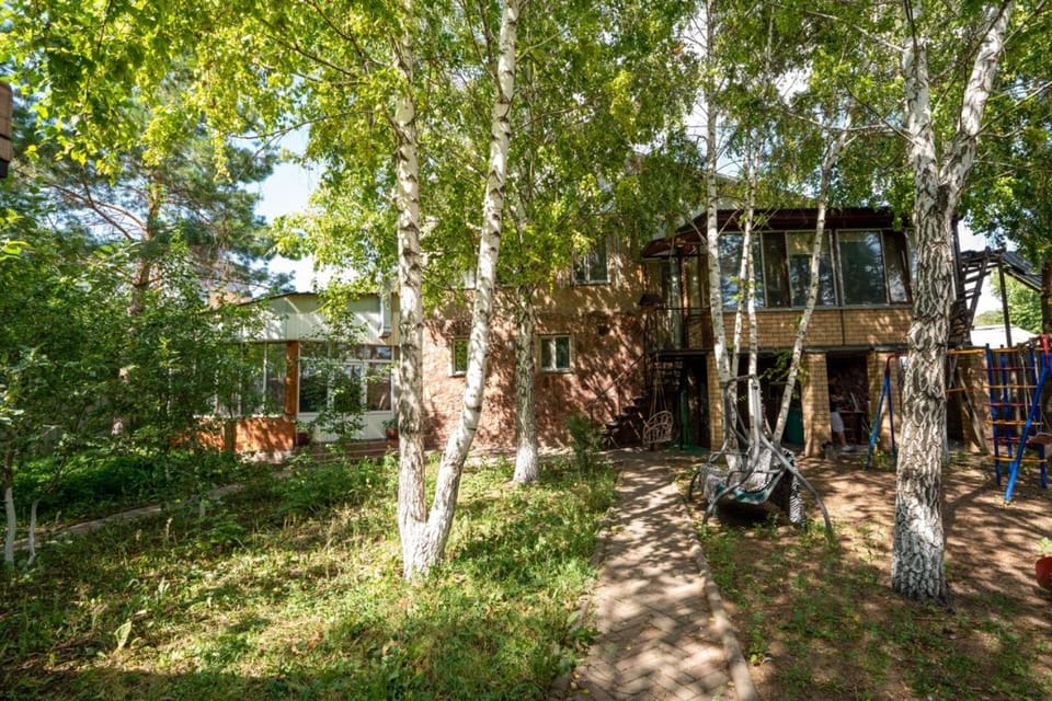 Сосновый двор House in Kazakhstan
